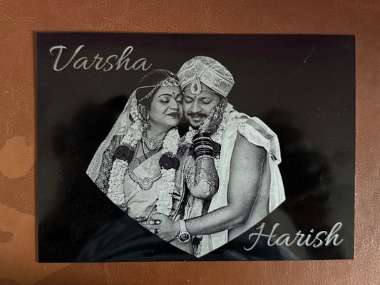 The Science of Memories: How Black Metal Creates the Perfect Canvas for Personalized Gifts - Lipi